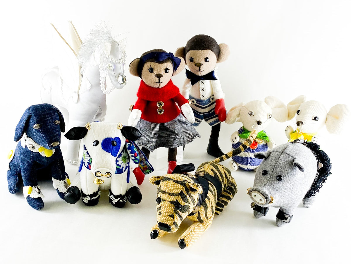 MINA-TAN_CHARM_1200x1200.jpg?v