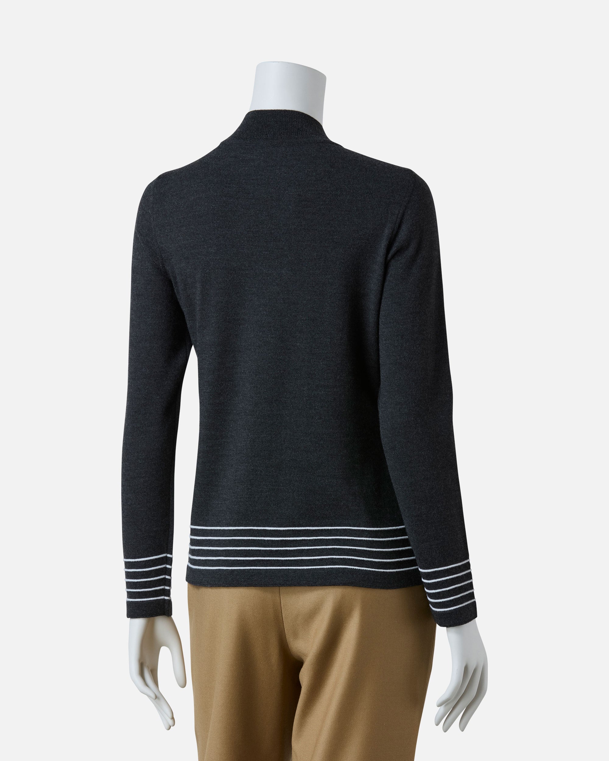 ハイネックニットプルオーバー