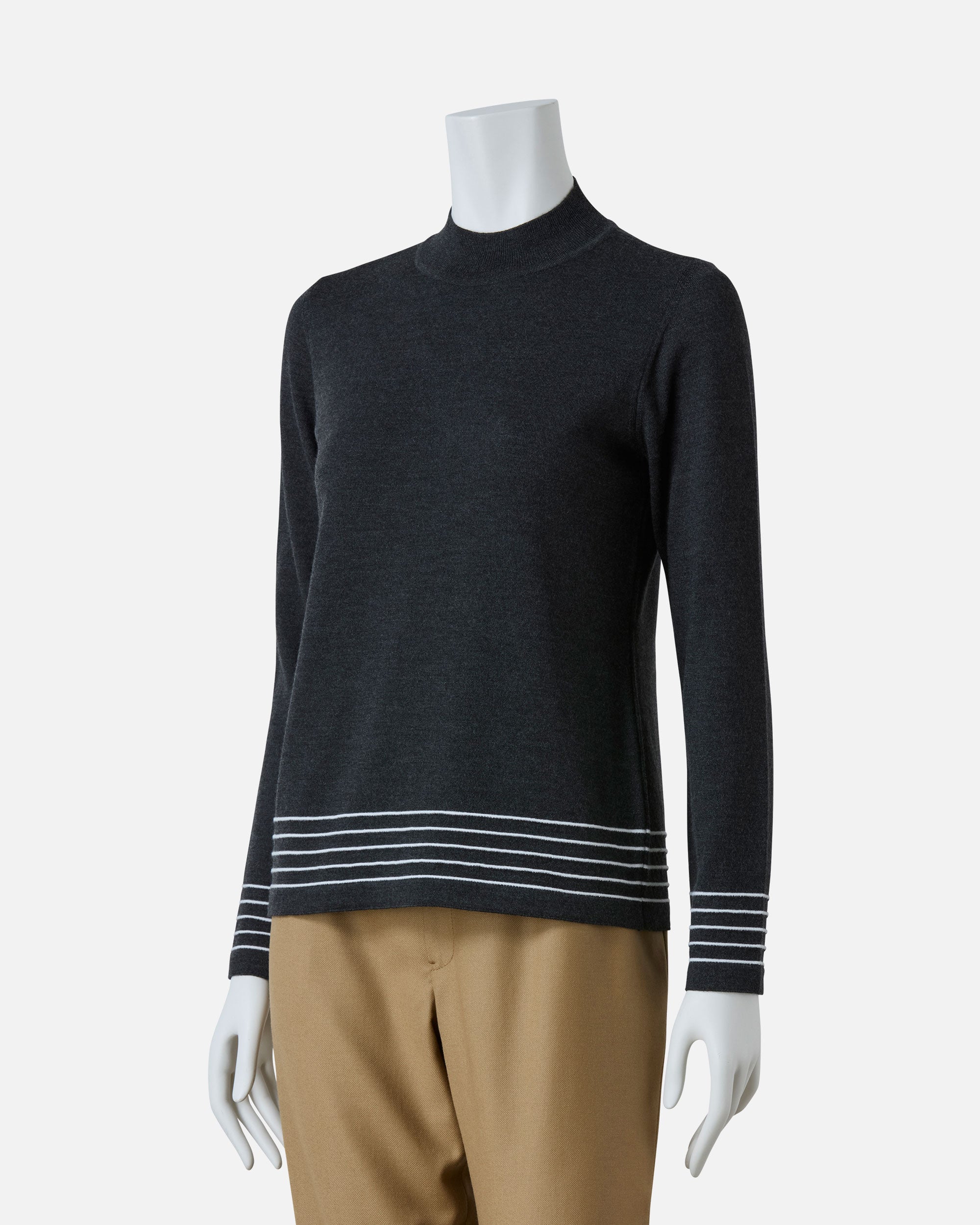 ハイネックニットプルオーバー