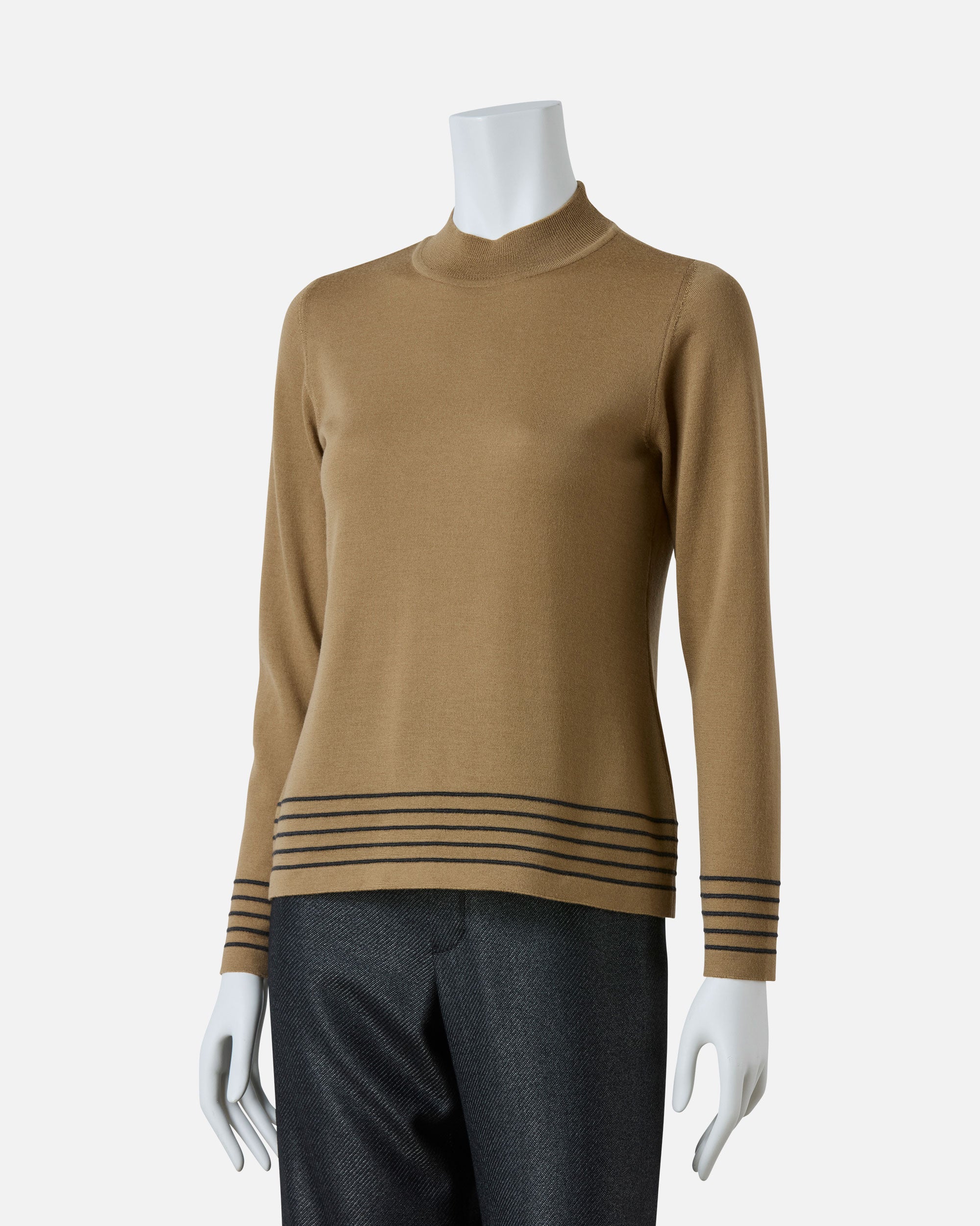 ハイネックニットプルオーバー