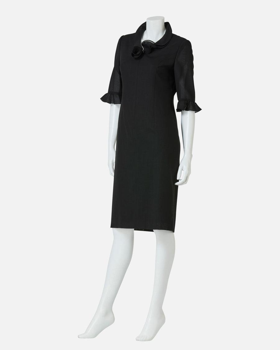 フリルカラースリーブブラックワンピース / Black Dress with Frill on Collar and Sleeve Hem