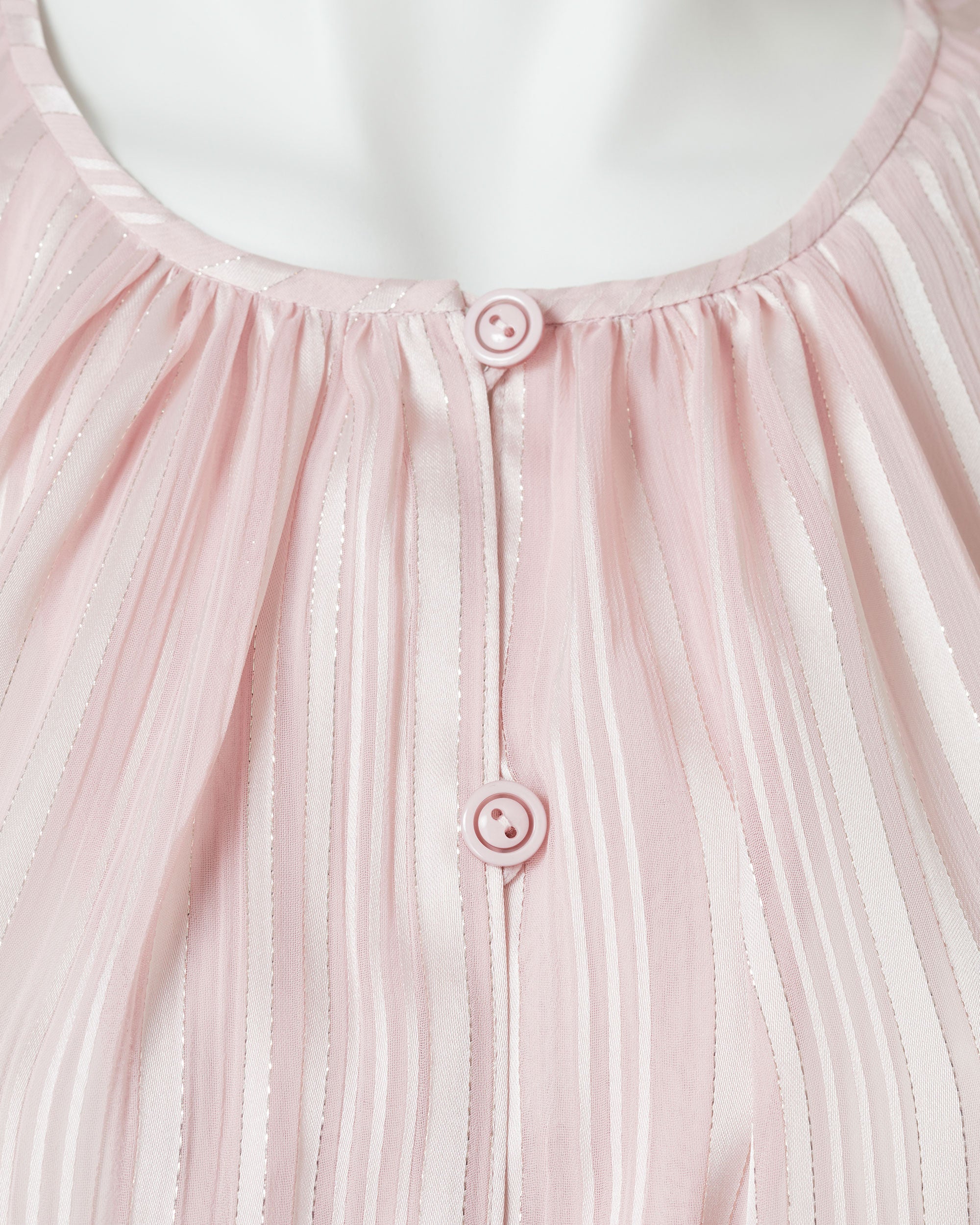 シフォンサテンストライプブラウス / Striped Chiffon Satin Blouse