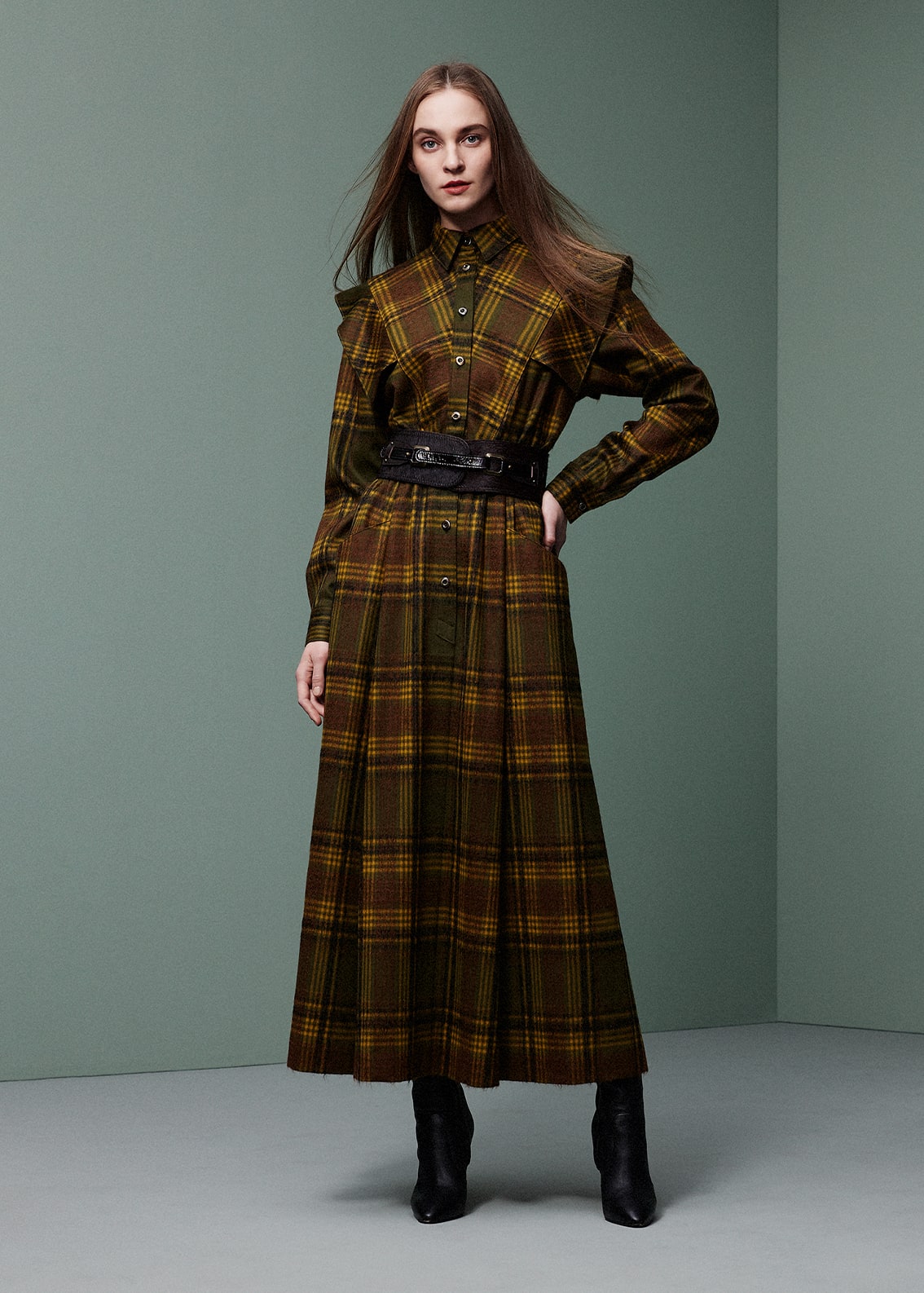 AUTUMN WINTER 2022-2023