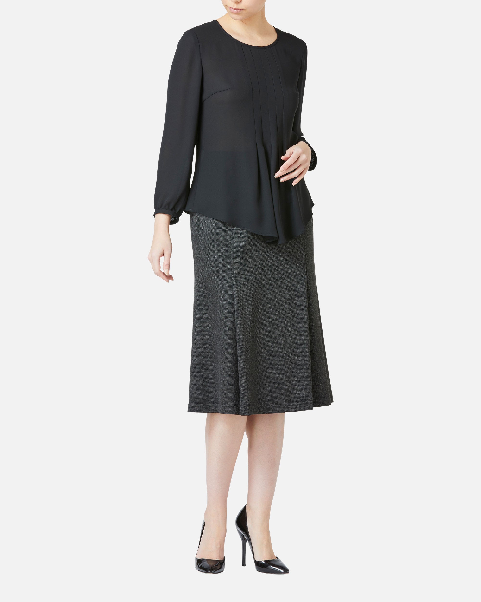 フロントタックジョーゼットブラウス / Pleated Front Blouse