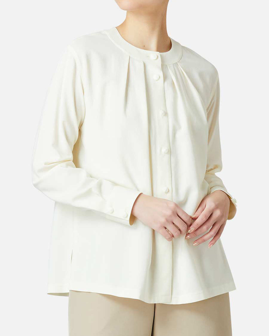 ラウンドネックタックブラウス / Round Neck Pleated Blouse