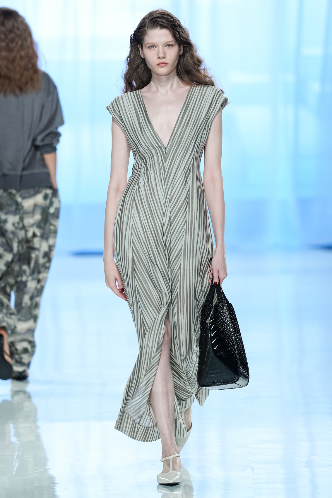 TA LOOKBOOK SS2026