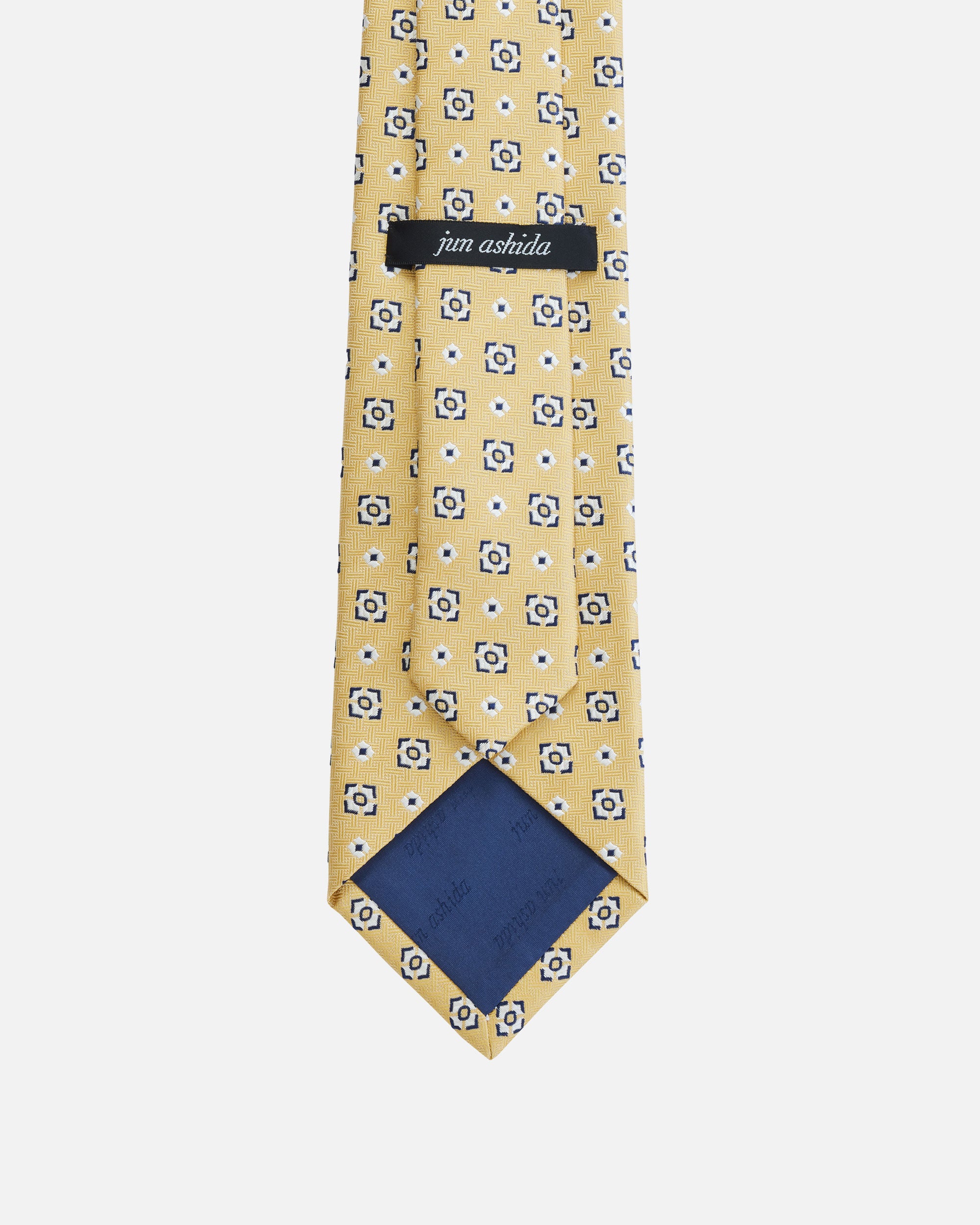 シルクネクタイ