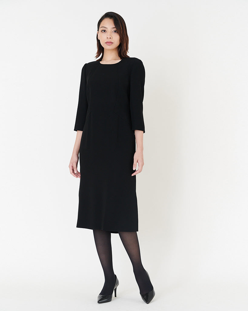 ブラックワンピース / Black Dress