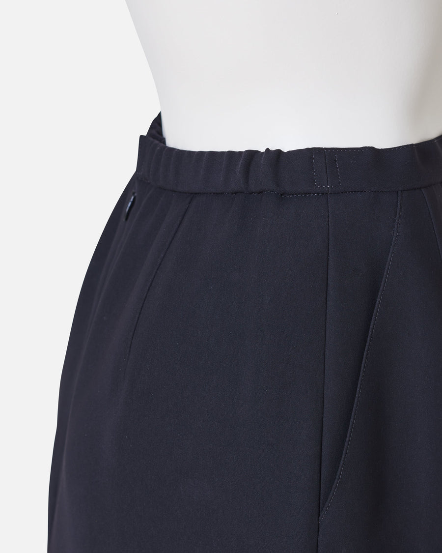 ブラックスカート / Straight Black Skirt