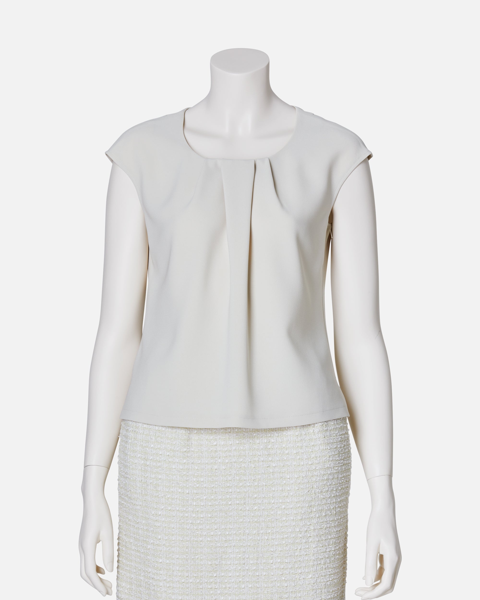 タックブラウス / Pleat-Neck Blouse