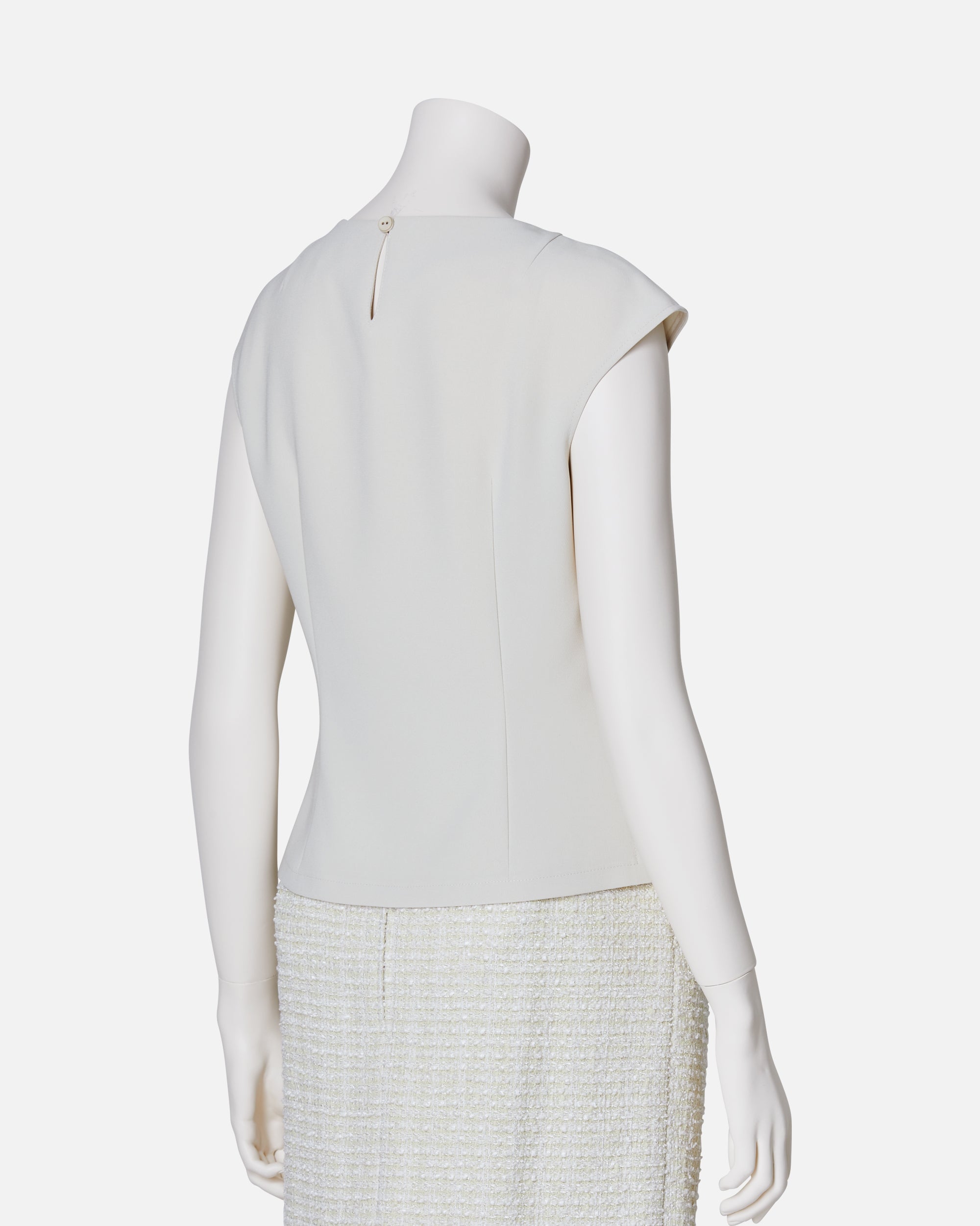 タックブラウス / Pleat-Neck Blouse