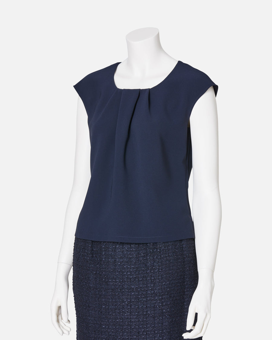 タックブラウス / Pleat-Neck Blouse