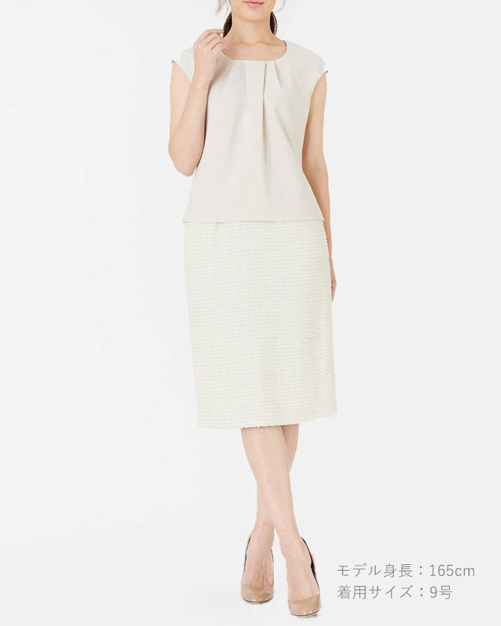 タックブラウス / Pleat-Neck Blouse