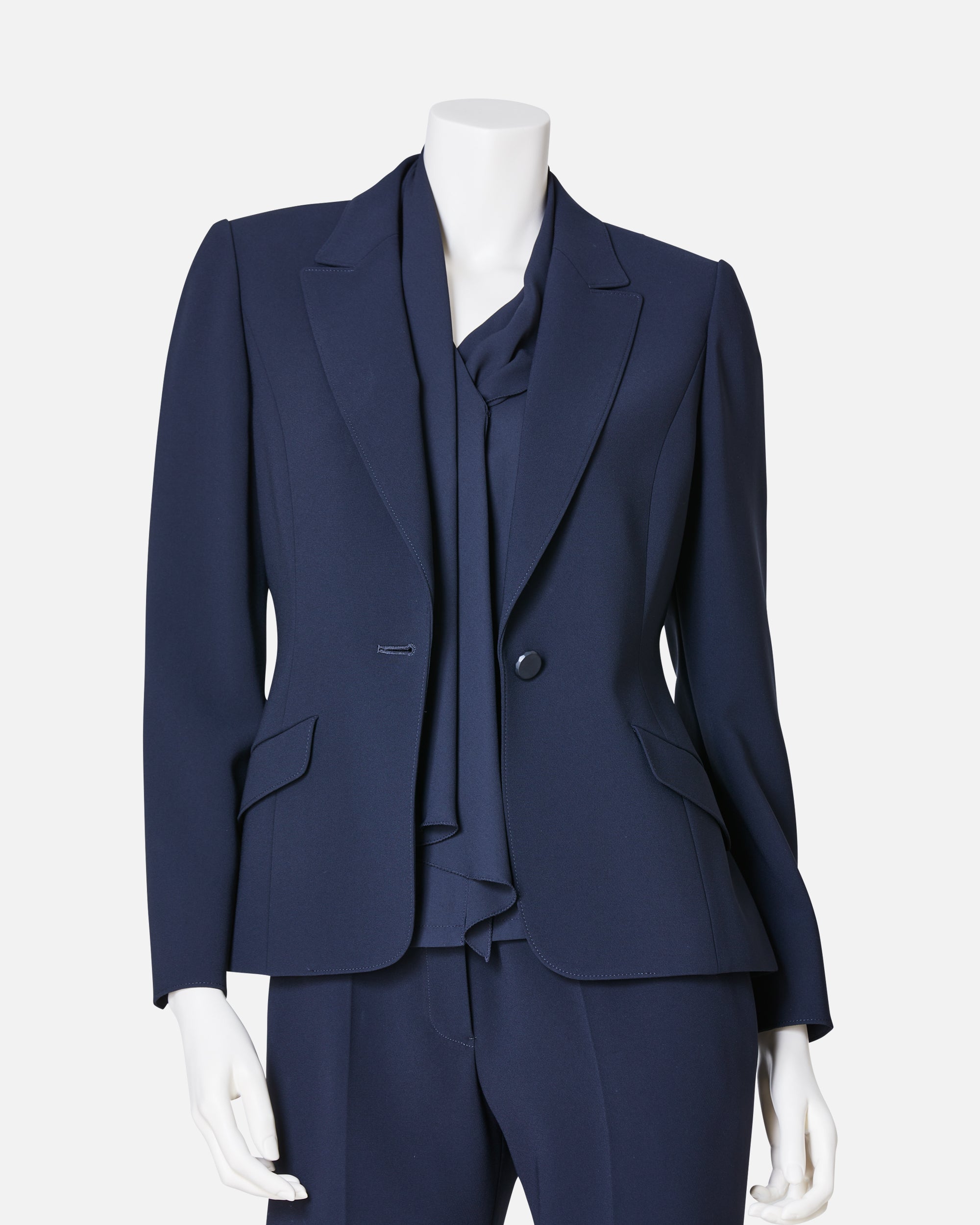 ワンボタンテーラードジャケット / Single Button Closure Tailored Jacket