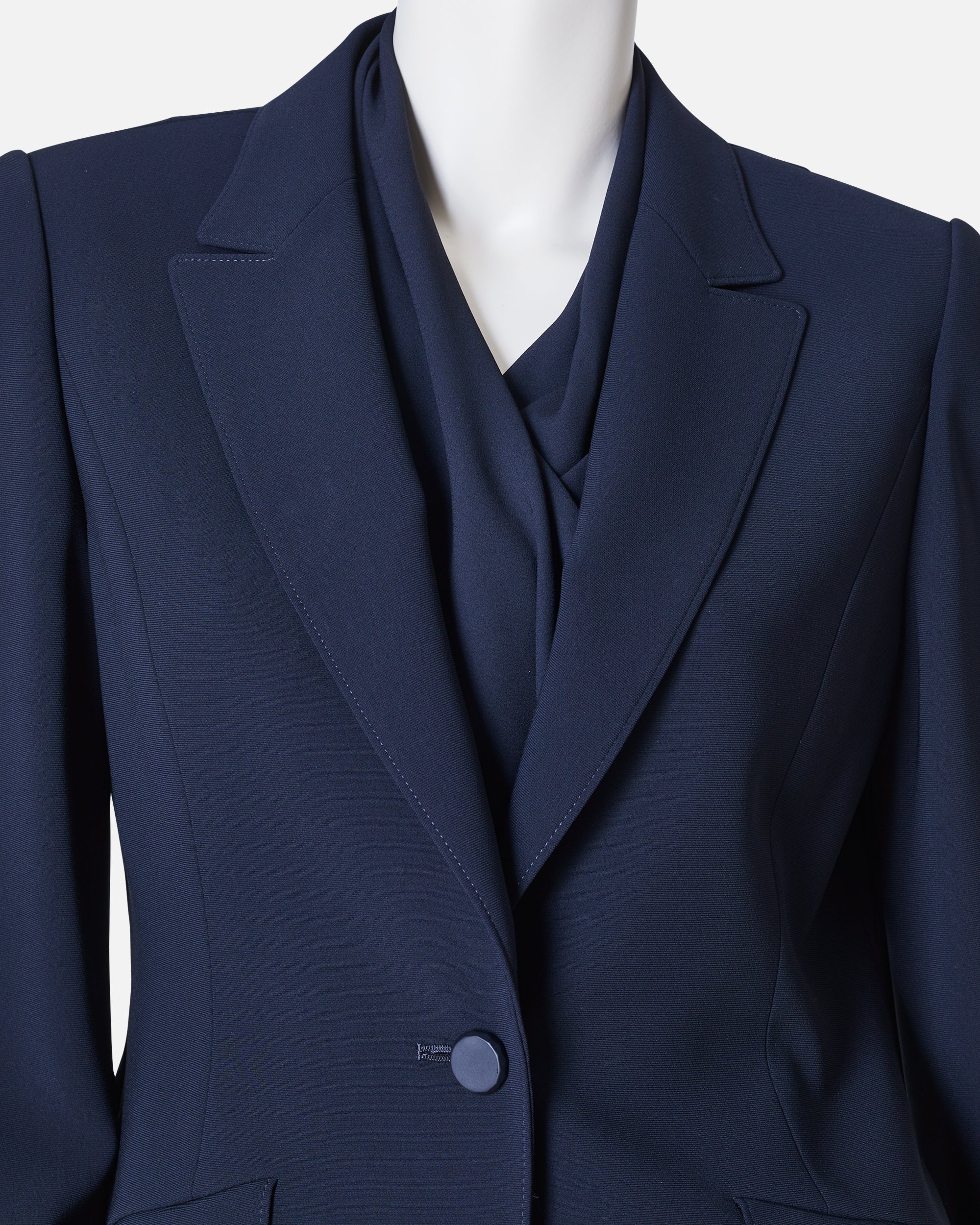 ワンボタンテーラードジャケット / Single Button Closure Tailored Jacket