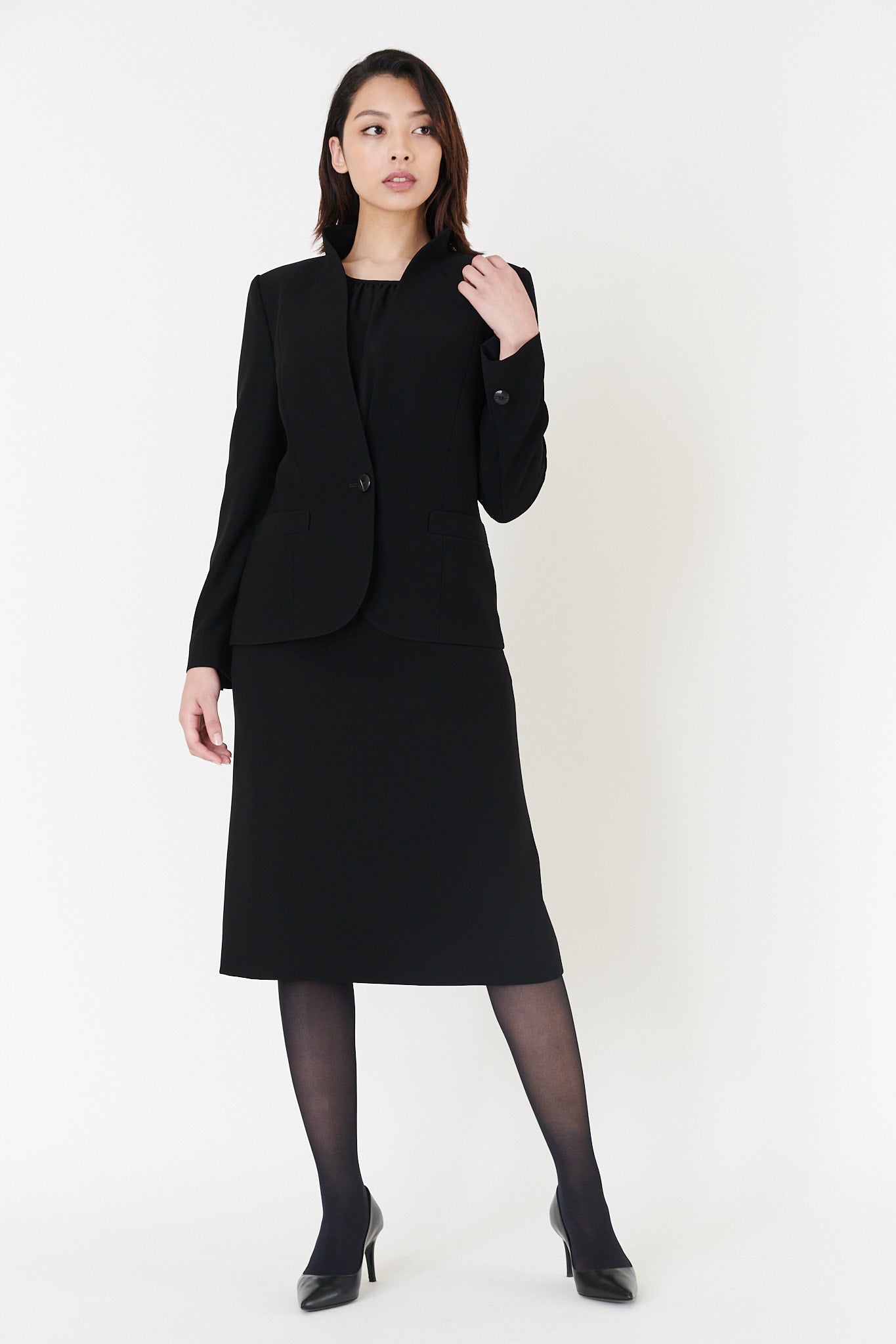ブラックスカート / Straight Black Skirt